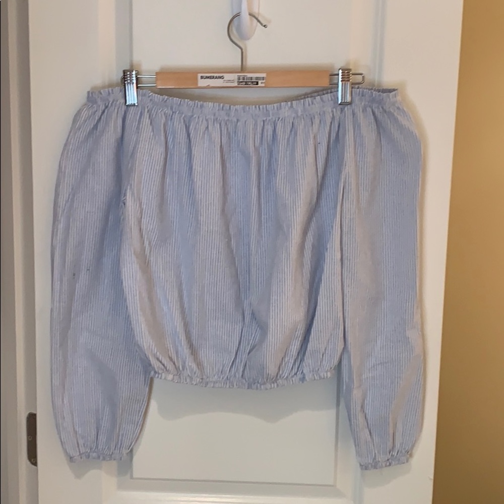 Crop off the shoulder blue and whit long sleeve